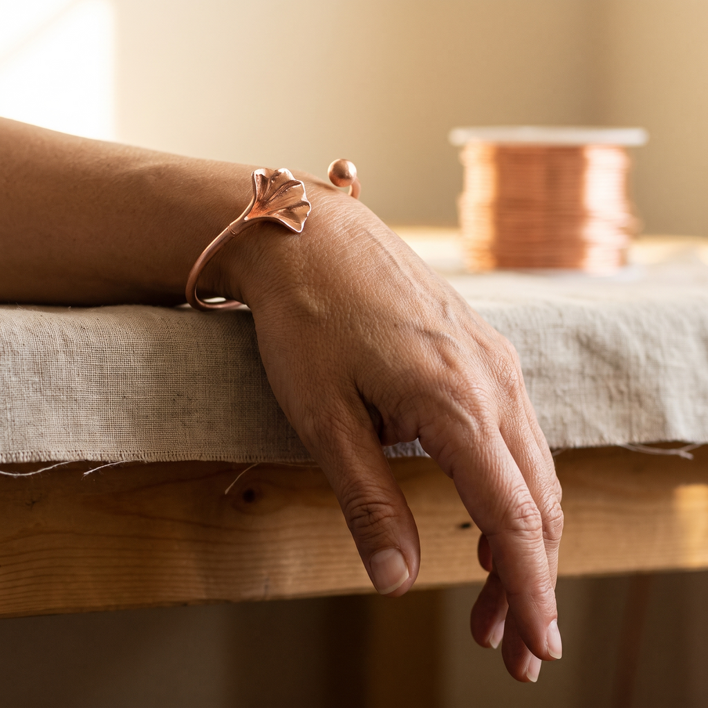 Nora's Schelp Koperen Armband